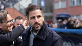 5-0完胜比萨，38岁法布雷加斯率队斩获5连胜，逼近意甲前三